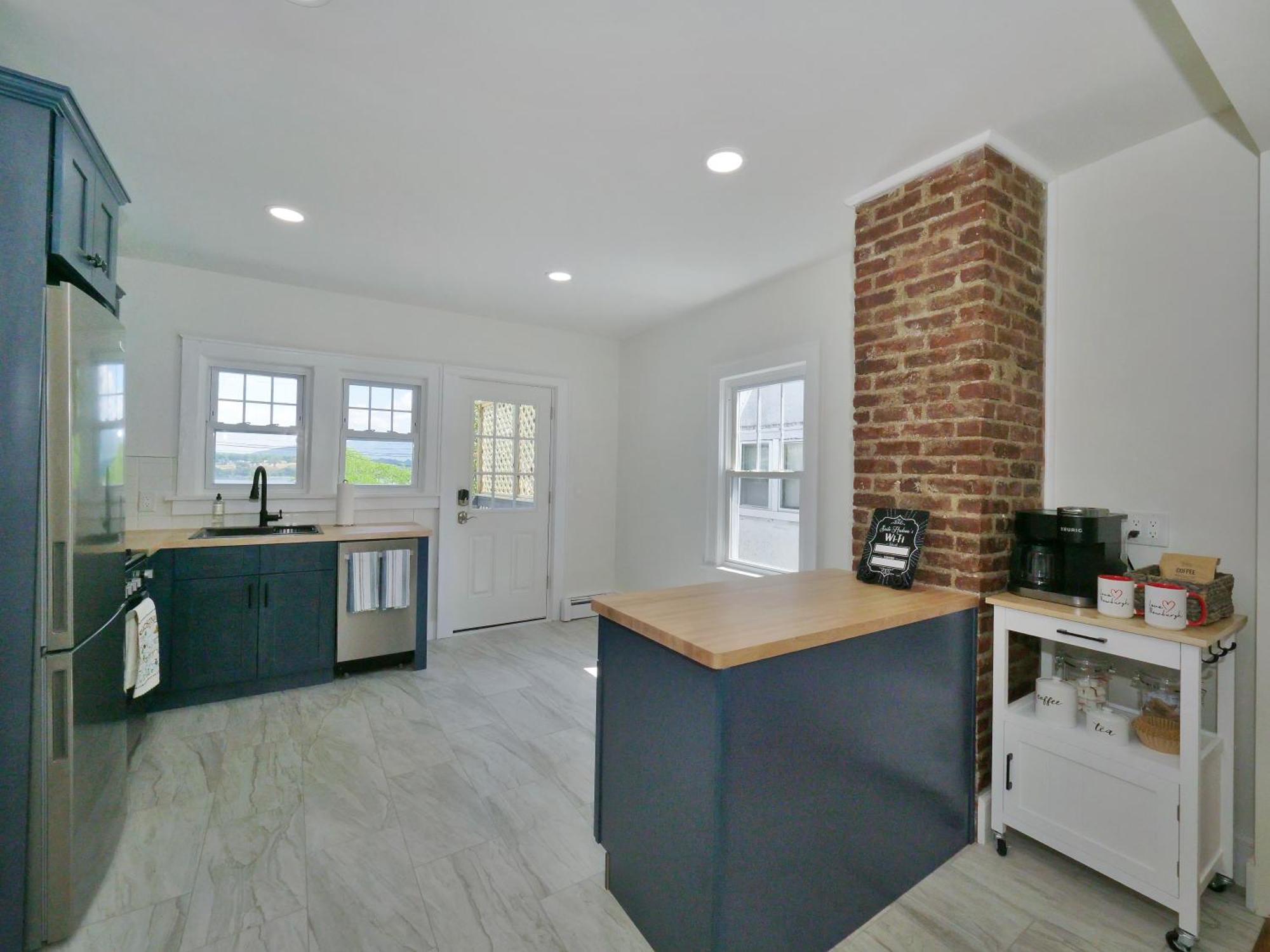 Deck View Of Hudson River & Mt Beacon / Boho Suite Newburgh Exteriér fotografie